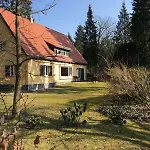 Ruhige Zimmer Am Waldrand