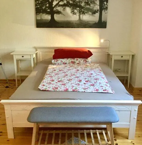 Ruhige Zimmer Am Waldrand